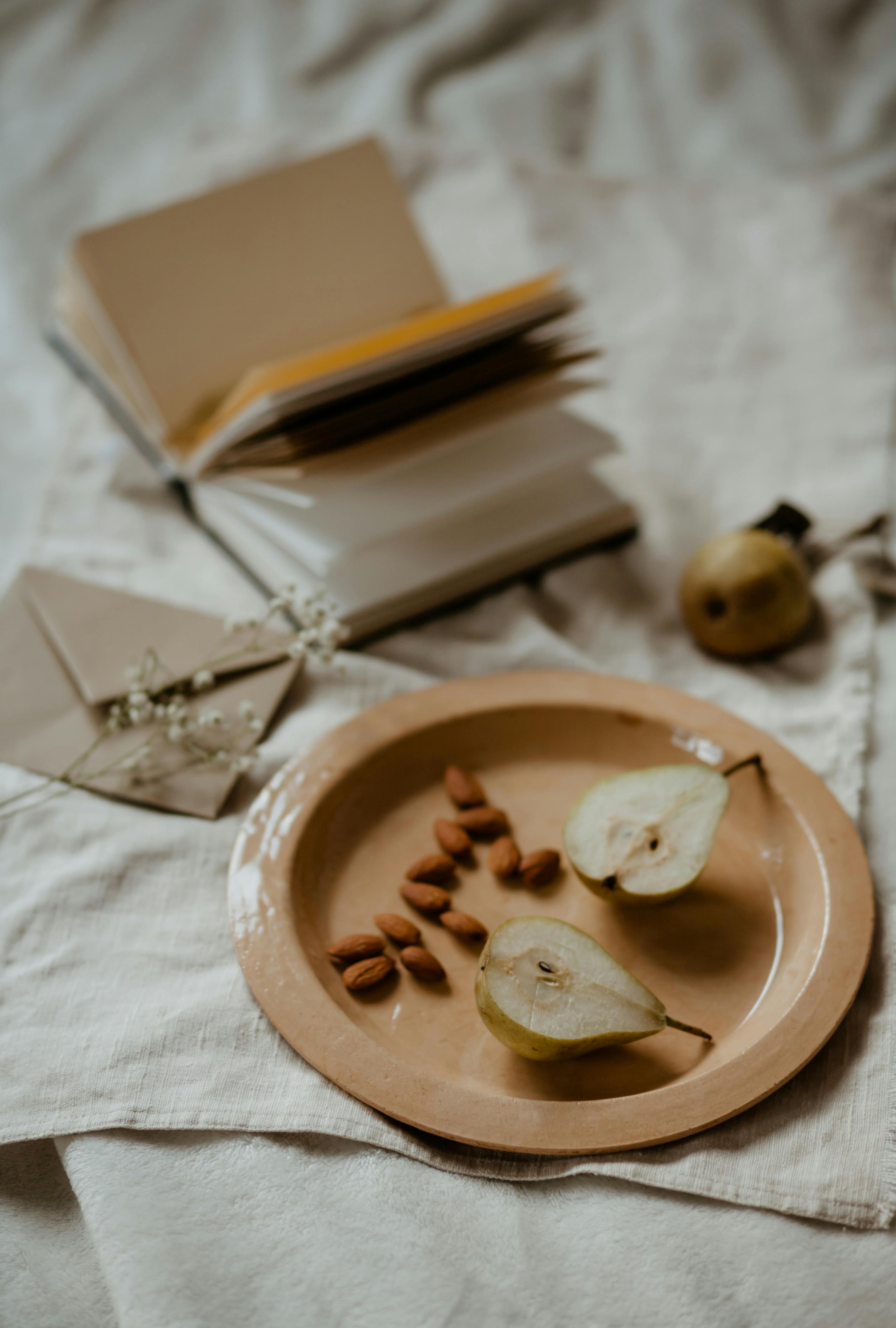 chopped pears and almond detox diet snack