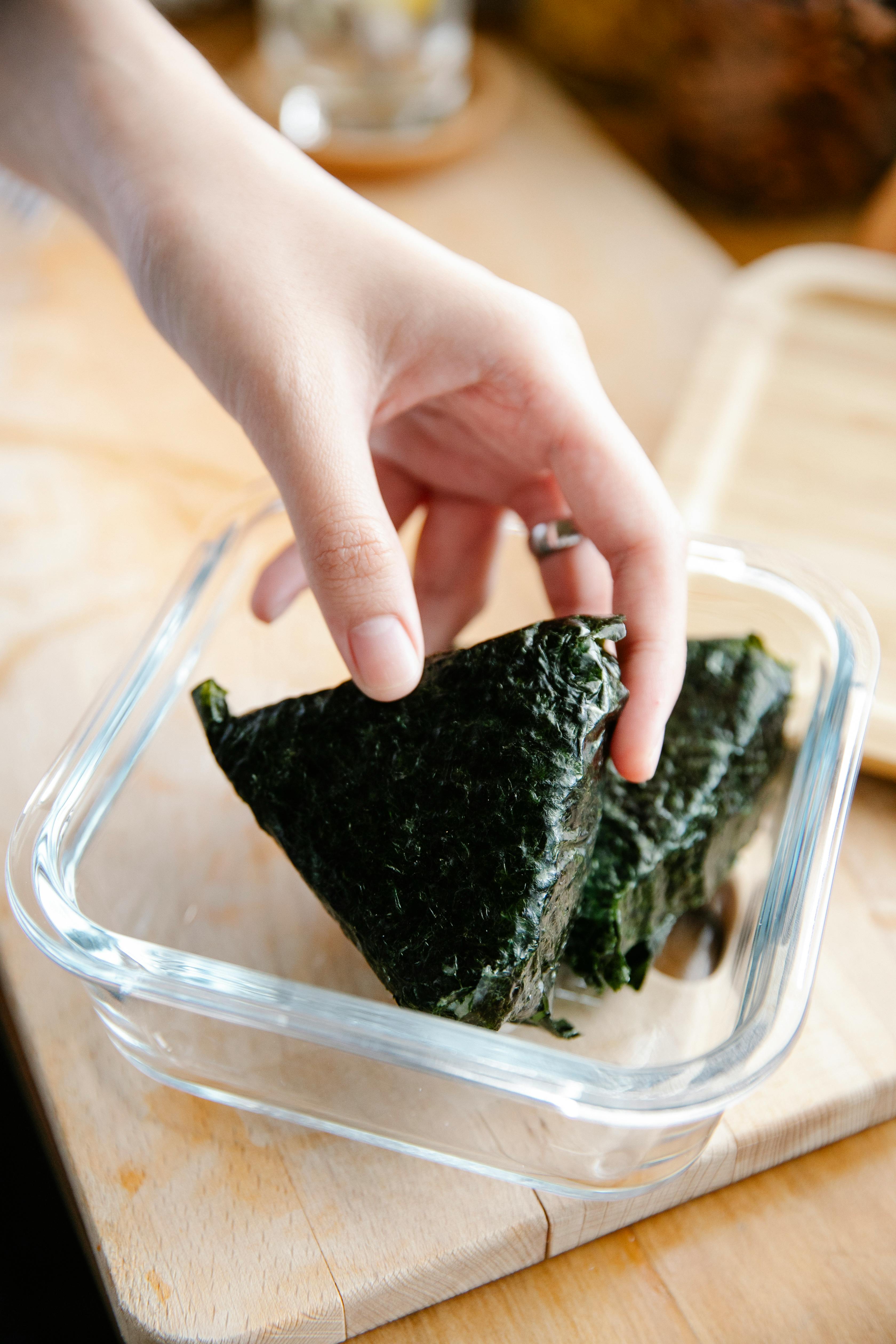 seaweed in a container